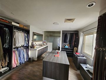Departamento en Venta en Valle Oriente.