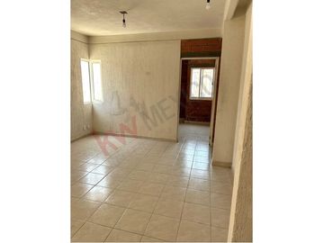 EN VENTA DEPARTAMENTO EN PLANTA BAJA EN CONDOMINIO SANTA RITA 🏡