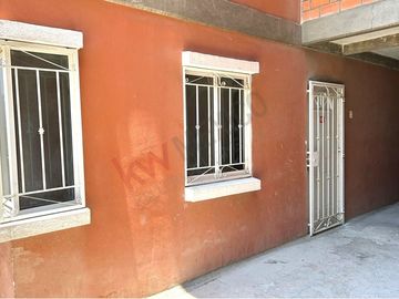 EN VENTA DEPARTAMENTO EN PLANTA BAJA EN CONDOMINIO SANTA RITA 🏡