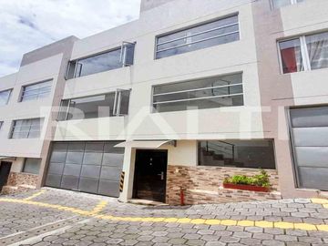 Casa en Venta Sector Av. Occidental Frente a la Unidad Educativa Athenas School