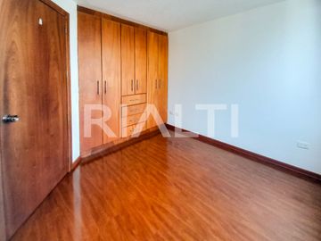 Casa en Venta Sector Av. Occidental Frente a la Unidad Educativa Athenas School