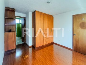 Casa en Venta Sector Av. Occidental Frente a la Unidad Educativa Athenas School
