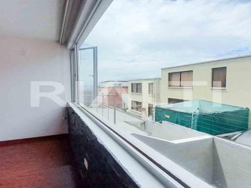 Casa en Venta Sector Av. Occidental Frente a la Unidad Educativa Athenas School