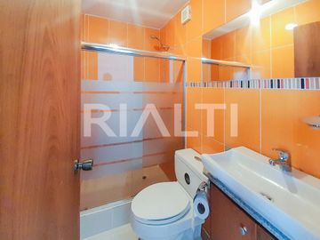 Casa en Venta Sector Av. Occidental Frente a la Unidad Educativa Athenas School