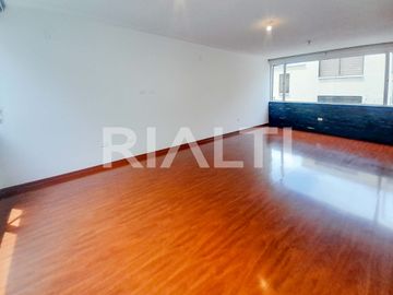 Casa en Venta Sector Av. Occidental Frente a la Unidad Educativa Athenas School