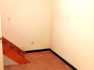 VENDO CASA EN VALPARAISO CERRO BARON