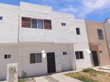 CASA EN VENTA EN LOS SAUCES, GÓMEZ PALACIO,DGO.