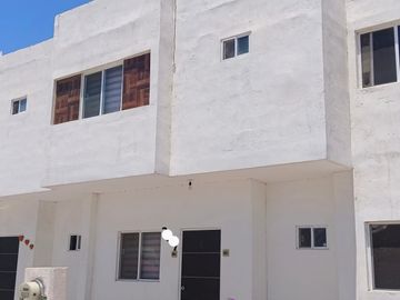 CASA EN VENTA EN LOS SAUCES, GÓMEZ PALACIO,DGO.