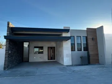 Casa de un piso en venta en Hacienda Santa Ana, zona norte Saltillo