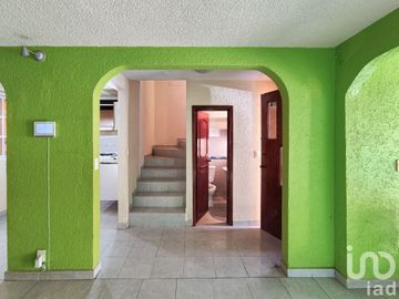 VENTA DE CASA EN CALLE MILPA ALTA, COLONIA LA JOYA, GUADALUPE VICTORIA, ECATEPEC DE MORELOS EDOMEX.
