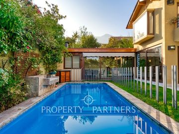 Impecable casa en venta tranquilo condominio La Reina Alta