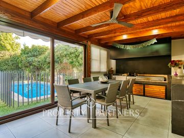 Impecable casa en venta tranquilo condominio La Reina Alta