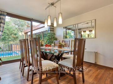 Impecable casa en venta tranquilo condominio La Reina Alta