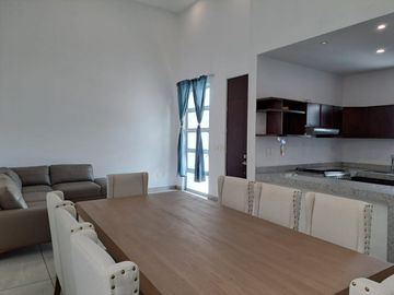 : Casa en Venta de una Planta en Residencial Bosque Real