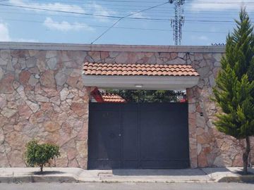 Casa en venta de una planta, en 16 de Septiembre Sur, Puebla, Puebla.