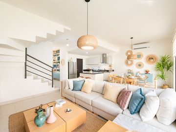 Casa en Venta en Sayab sobre Av. Huayacán