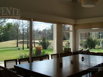 Casa de 6 dormitorios en Venta en Saint Thomas Sur