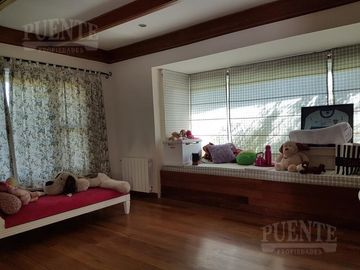 Casa de 6 dormitorios en Venta en Saint Thomas Sur