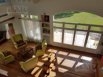 Casa de 6 dormitorios en Venta en Saint Thomas Sur