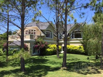 Casa de 6 dormitorios en Venta en Saint Thomas Sur