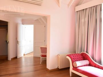 Casa de 6 dormitorios en Venta en Saint Thomas Sur