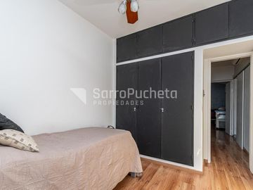 Venta chalet 4 ambientes con jardín y piscina en Haedo.