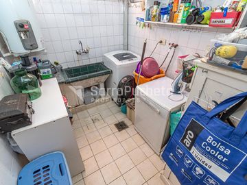 Venta chalet 4 ambientes con jardín y piscina en Haedo.