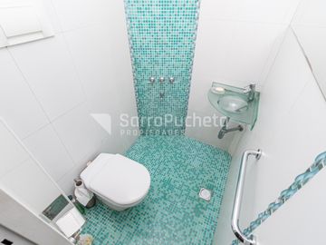 Venta chalet 4 ambientes con jardín y piscina en Haedo.