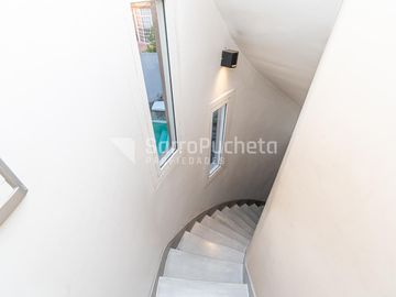 Venta chalet 4 ambientes con jardín y piscina en Haedo.