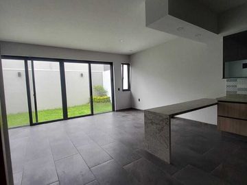 Casa en Venta cerca de Galerías Santa Anita