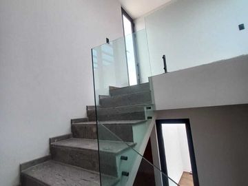 Casa en Venta cerca de Galerías Santa Anita