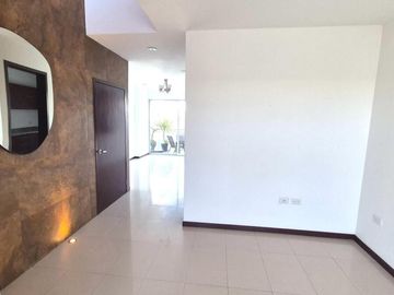 VENTA CASA EN LOMAS DE ANGELOPOLIS II. PUEBLA