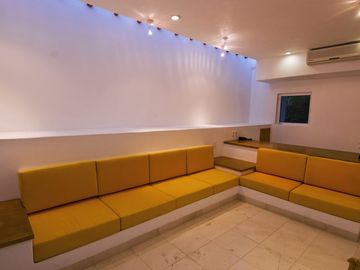 CASA ESTILO MEXICANO, FRACC. LA PUNTA, MANZANILLO