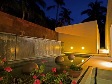 CASA ESTILO MEXICANO, FRACC. LA PUNTA, MANZANILLO
