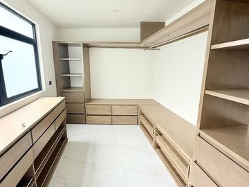Elegante casa en venta en Fracc Finca de las Ánimas