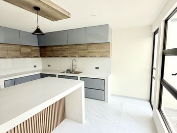 Elegante casa en venta en Fracc Finca de las Ánimas