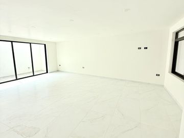 Elegante casa en venta en Fracc Finca de las Ánimas