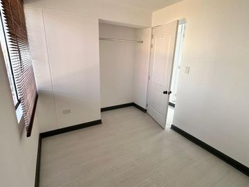 ALQUILER  DEPARTAMENTO EN LA AV. LA MERCED SURCO
