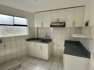 ALQUILER  DEPARTAMENTO EN LA AV. LA MERCED SURCO