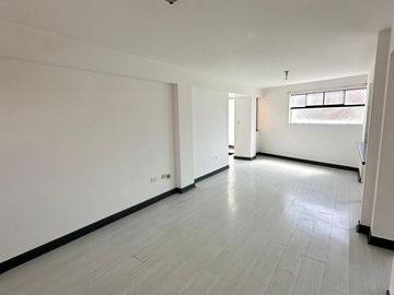 ALQUILER  DEPARTAMENTO EN LA AV. LA MERCED SURCO