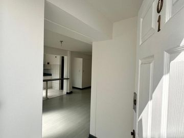 ALQUILER  DEPARTAMENTO EN LA AV. LA MERCED SURCO
