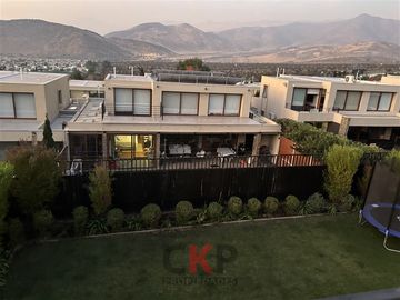 Casa en Venta en Av. Chamisero/ Jumbo