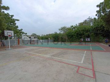 Increíble Oportunidad Urb.Terranostra Casa Esquinera de estreno al costo E.Men