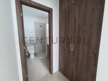 Increíble Oportunidad Urb.Terranostra Casa Esquinera de estreno al costo E.Men