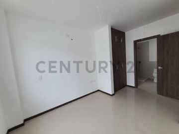 Increíble Oportunidad Urb.Terranostra Casa Esquinera de estreno al costo E.Men