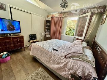 Casa en Venta en reina Victoria con Monseñor Edwards