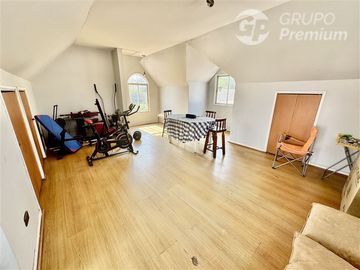 Casa en Venta en reina Victoria con Monseñor Edwards