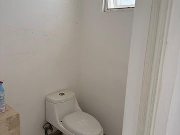 CASA EN VENTA EN CONDOMINIO BOSQUE DEL PARAISO AL NORTE DE AGUASCALIENTES