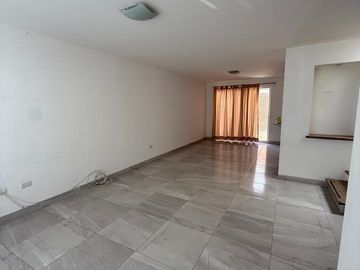 CASA EN VENTA EN CONDOMINIO BOSQUE DEL PARAISO AL NORTE DE AGUASCALIENTES
