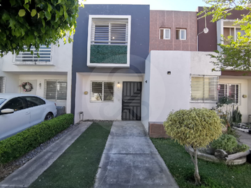 Casa en venta en Fraccionamiento Campo Real